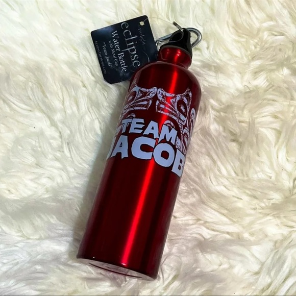 Twilight Eclipse Blockbuster Exclusive Team Jacob Water Bottle - Picture 1 of 5